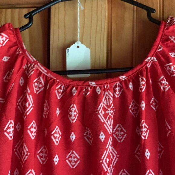 NWT Women's Simple Fun Cherry Red Geo Aztec Southwestern Print Blouse Top XL - Picture 7 of 7
